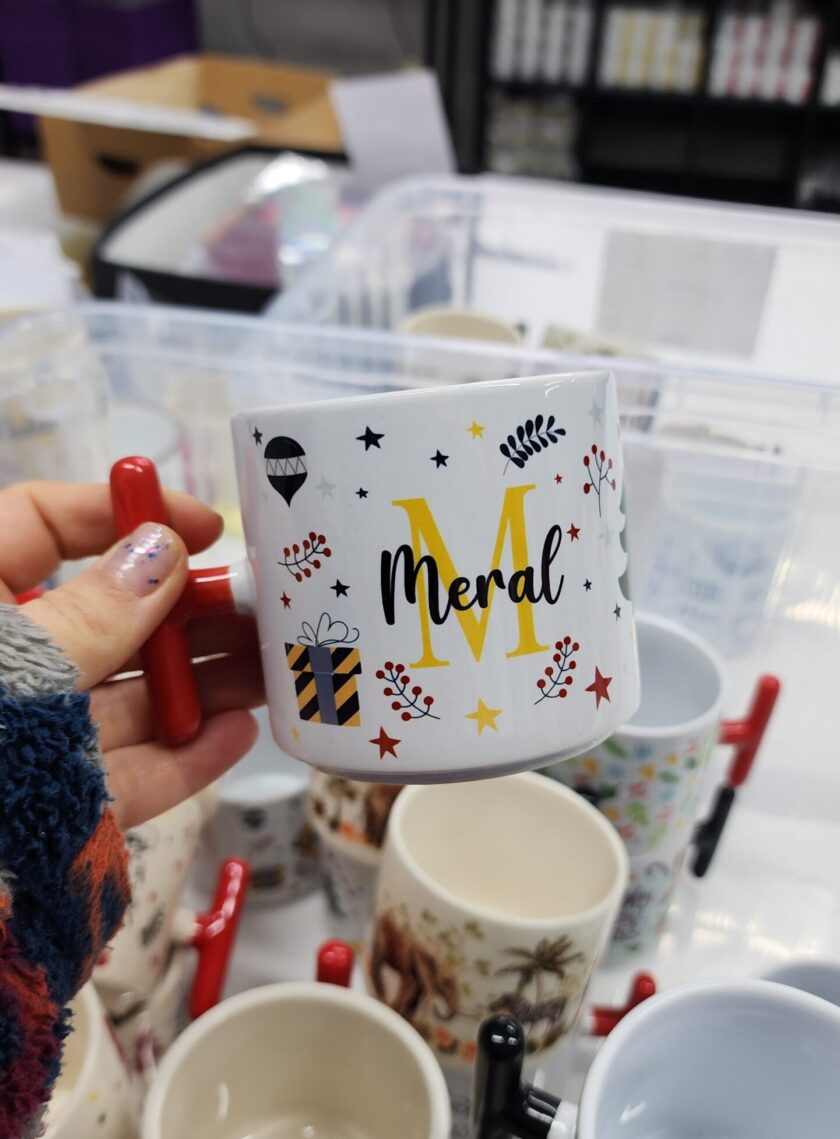 Meral İsmine Özel Yılbaşı Temalı Happy New Year Design Porselen T Kupa Bardak Latte Fincanı
