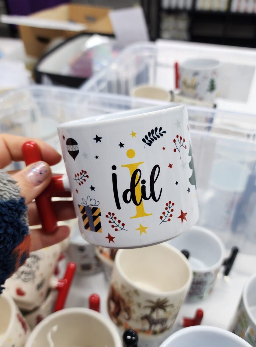 İdil İsmine Özel Yılbaşı Temalı Happy New Year Design Porselen T Kupa Bardak Latte Fincanı