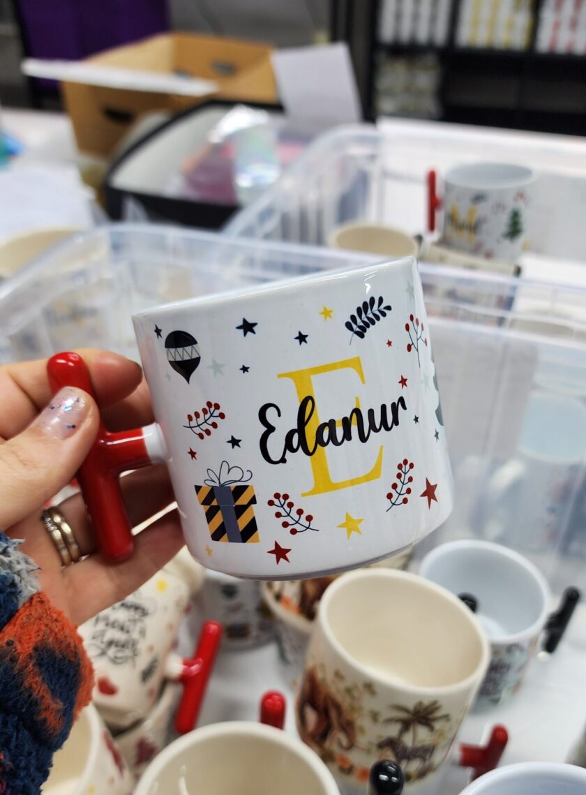 Edanur İsmine Özel Yılbaşı Temalı Happy New Year Design Porselen T Kupa Bardak Latte Fincanı