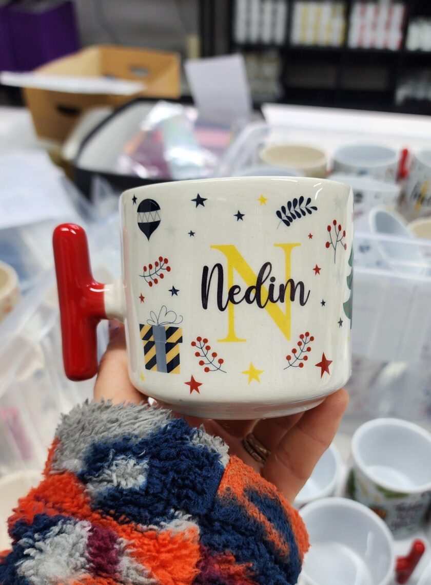 Nedim İsmine Özel Yılbaşı Temalı Happy New Year Design Seramik T Kupa Bardak Latte Fincanı
