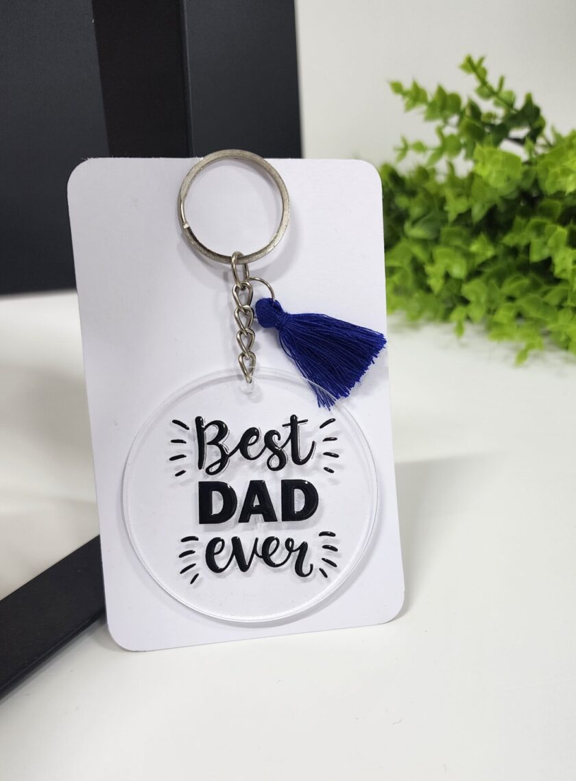 Best Dad Ever Yazılı Püsküllü Yuvarlak Pleksi Anahtarlık