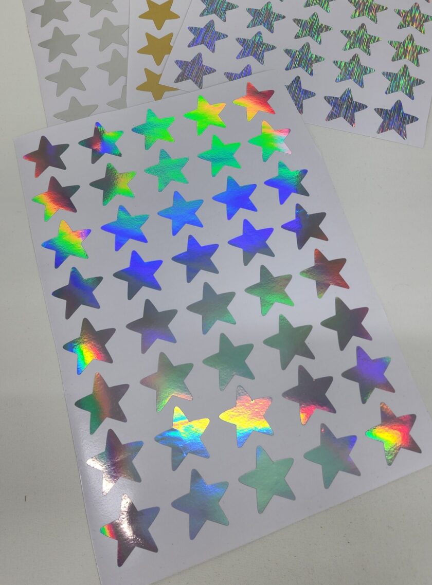 Yapışkanlı Sticker Yıldız Şekilli Sticker Etiket Gökkuşağı Renkli 40 Adet 3.5x3.5 cm - Görsel 2