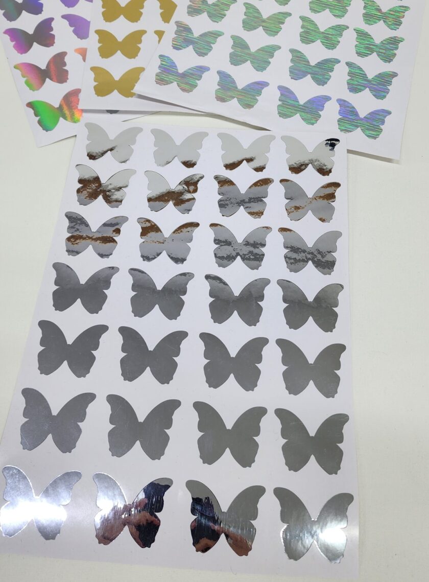 Yapışkanlı Sticker Kelebek Şekilli Sticker Etiket Parlak Gümüş Renkli 28 Adet 3.5x4.5 cm - Görsel 2