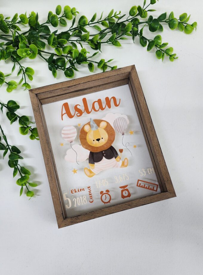 İsme Özel Kişiye Özel Aslan Baskılı Bebek Doğum Panosu