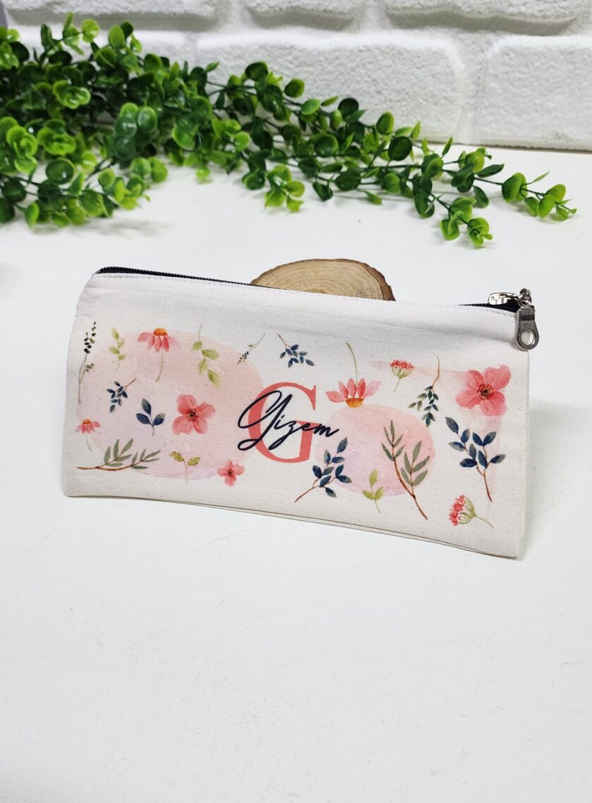 Kişiye Özel İsimli Kalemlik Mavi Yaprak ve Pembe Çiçek Desenli Kişiye Özel Kalemlik Mini Organizer