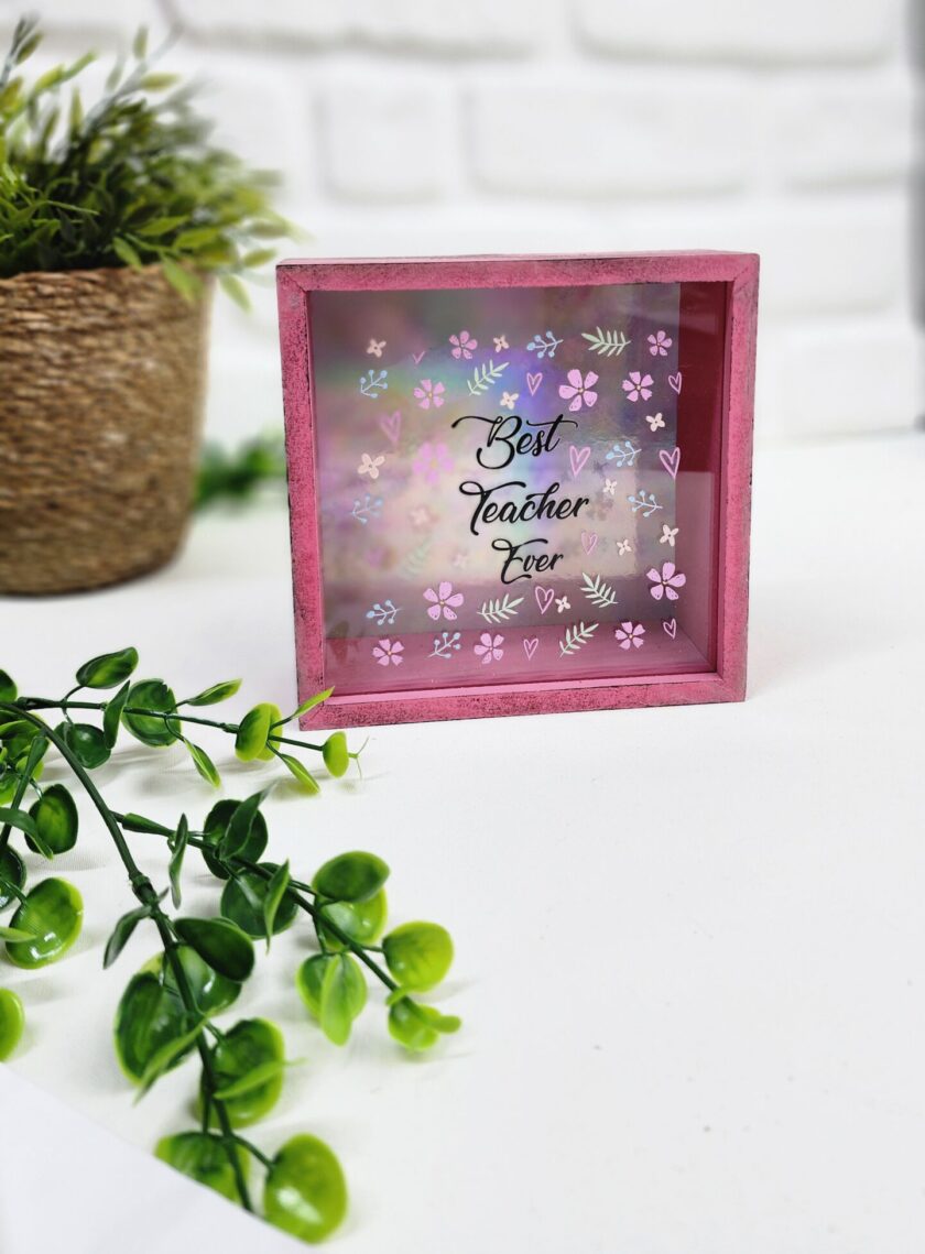 Öğretmenler İçin Best Teacher Ever Yazılı Pembe Çiçekli Ahşap Hazneli Kumbara - Görsel 2