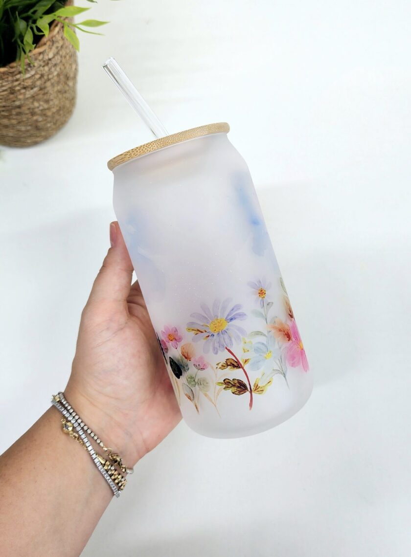 Bambu Kapaklı Renkli Çiçek Desenli Pipetli Buzlu Cam Bardak - Görsel 3