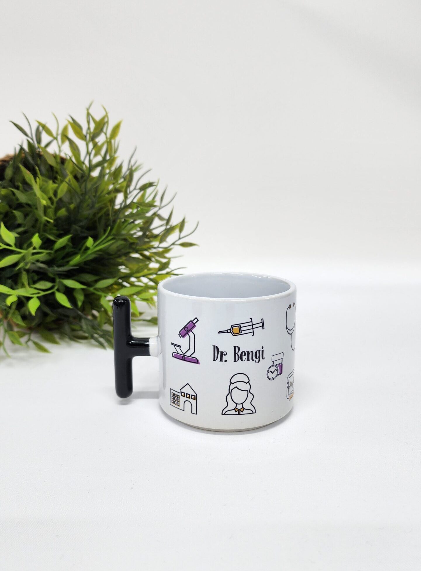 – İsme Özel Kişiye Özel Doktorlar İçin Doktor Temalı Porselen T Kupa Bardak Latte Fincanı İsme Özel Kişiye Özel Doktorlar İçin Doktor Temalı Porselen T Kupa Bardak Latte Fincanı