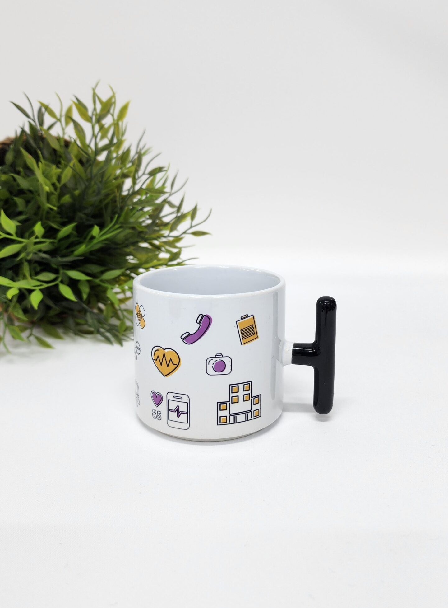 – İsme Özel Kişiye Özel Doktorlar İçin Doktor Temalı Porselen T Kupa Bardak Latte Fincanı İsme Özel Kişiye Özel Doktorlar İçin Doktor Temalı Porselen T Kupa Bardak Latte Fincanı - Görsel 3