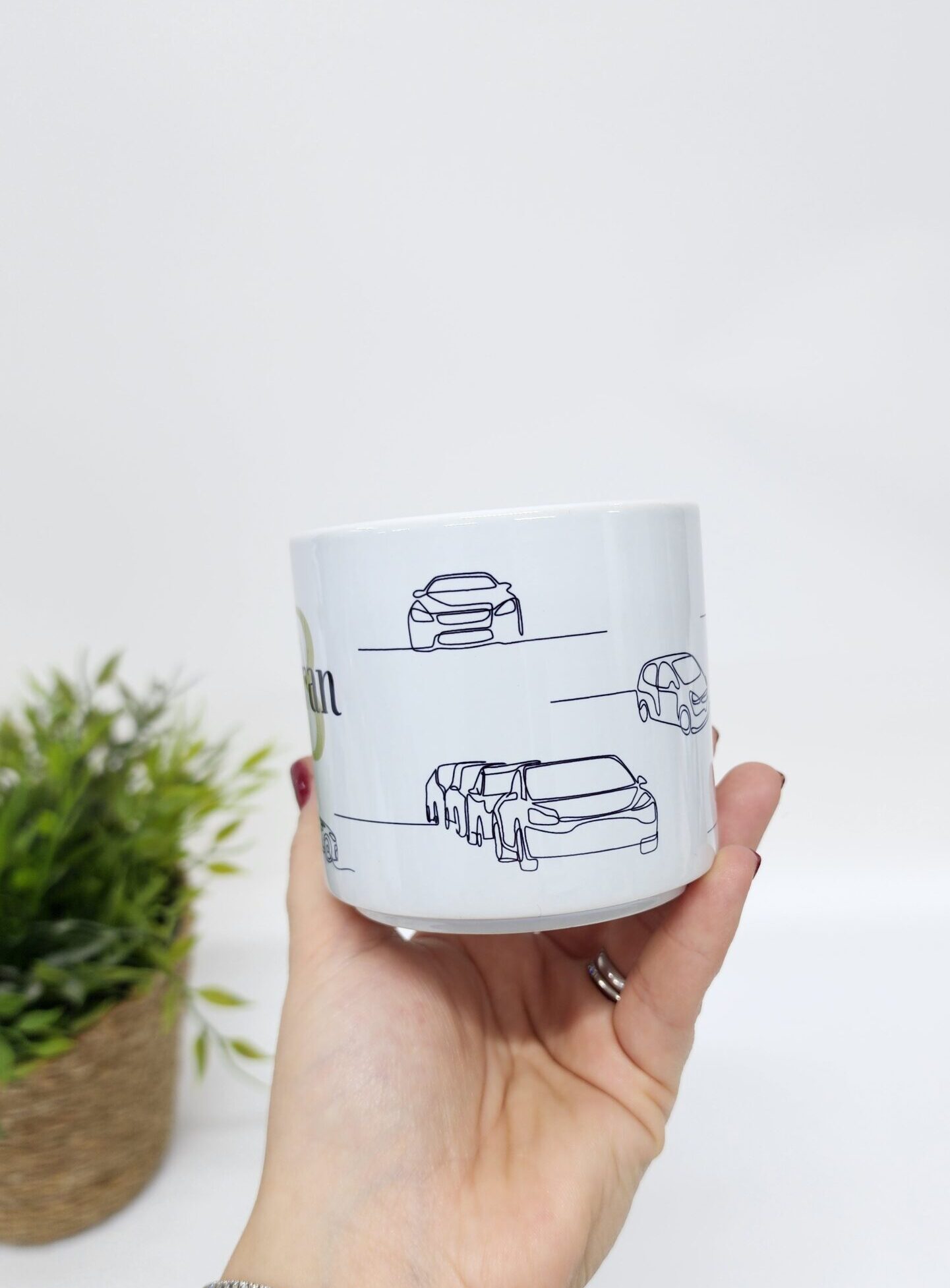 – İsme Özel Kişiye Özel Karakalem Çizimli Araba Desenli Porselen T Kupa Bardak Latte Fincanı İsme Özel Kişiye Özel Karakalem Çizimli Araba Desenli Porselen T Kupa Bardak Latte Fincanı - Görsel 2