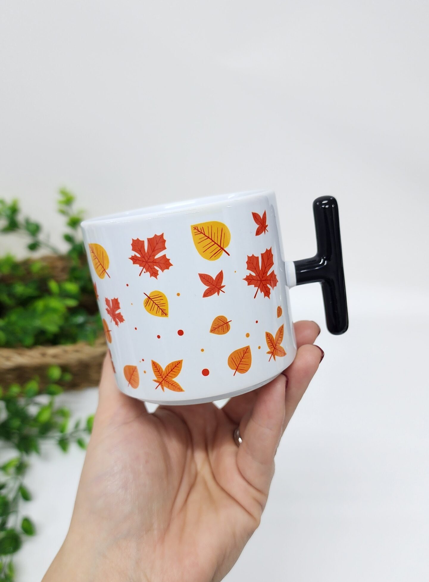 – Öğretmenler İçin Renkli Yaprak Desenli Best Teacher Ever Yazılı Porselen T Kupa Bardak Latte Fincanı Öğretmenler İçin Renkli Yaprak Desenli Best Teacher Ever Yazılı Porselen T Kupa Bardak Latte Fincanı - Görsel 3