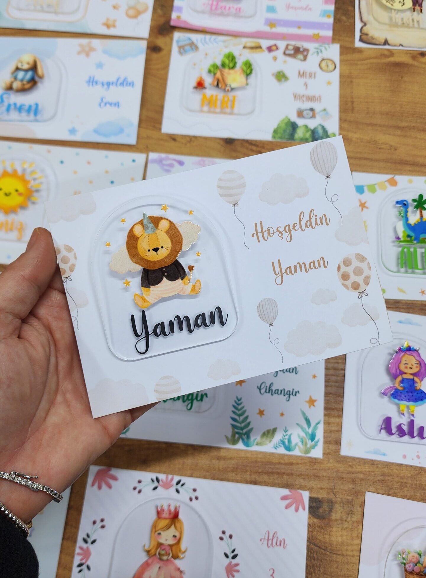 – İsme Özel Kişiye Özel Aslan Figürlü Pleksi Bebek Magnet Yenidoğan Magnet 20 Adet İsme Özel Kişiye Özel Aslan Figürlü Pleksi Bebek Magnet Yenidoğan Magnet 20 Adet - Görsel 2