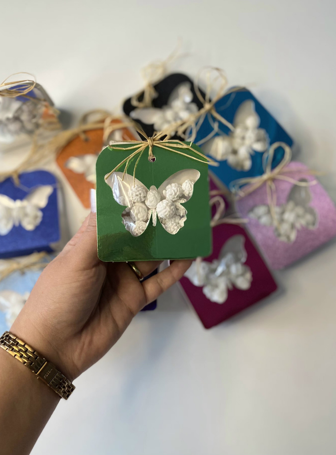 – Yeni Yıl Hediyesi Yılbaşı Hediyesi Leblebi Şekeri Metalik Renk Kutu 10 Adet Yeni Yıl Hediyesi Yılbaşı Hediyesi Leblebi Şekeri Metalik Renk Kutu 10 Adet - Görsel 3